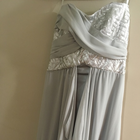 Silver sequin high low dress from le château - Picture 5 of 6